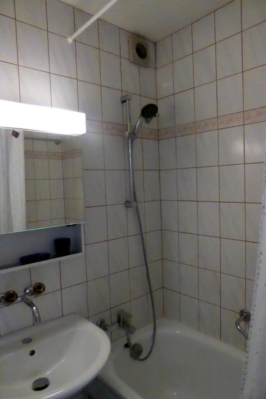B&B Schlettstadterstrasse Basilea Esterno foto